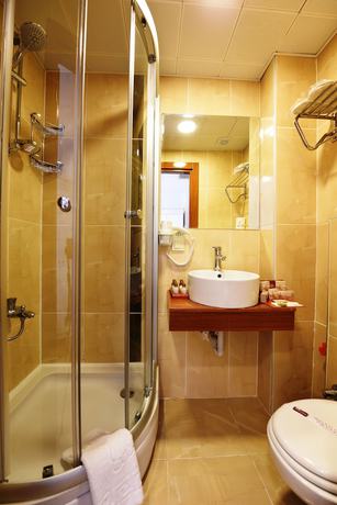 Imagen de la habitación del Elyka Hotel. Foto 7