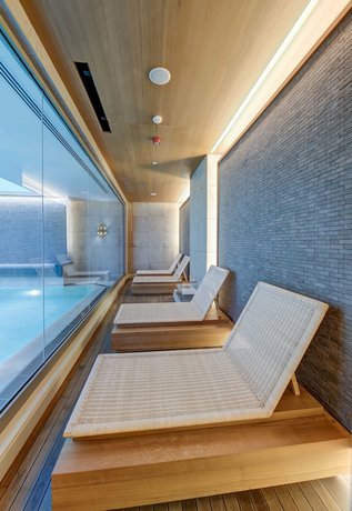 Imagen de la piscina del Elysium Art Suites Bomonti. Foto 19