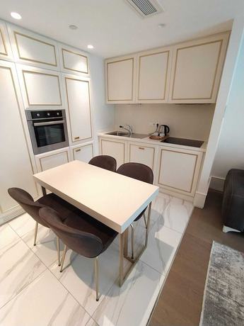 Imagen de la habitación del Elysium Art Suites Bomonti. Foto 8