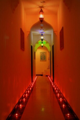 Imagen de los interiores del El-zahraa Hotel. Foto 18