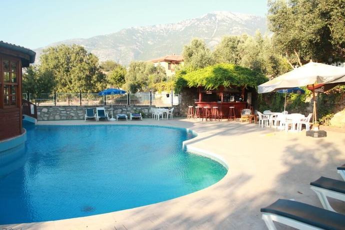 Imagen de la piscina del Elze Hotel, &Ouml;l&uuml;deniz. Foto 17