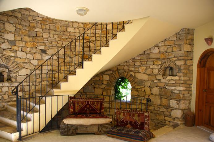 Imagen de los interiores del Emel Pension. Foto 17