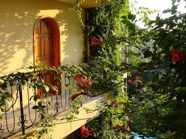 Imagen de los interiores del Emel Pension. Foto 20