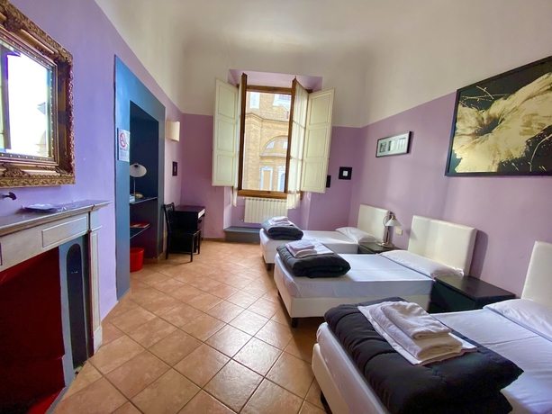 Imagen de la habitación del Emerald Palace, Florencia. Foto 1