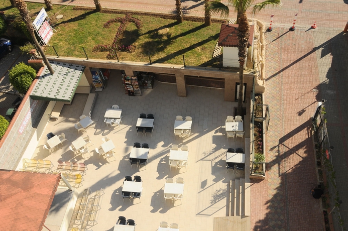 Imagen del bar/restaurante del Emir Fosse Beach Hotel - All Inclusive. Foto 7