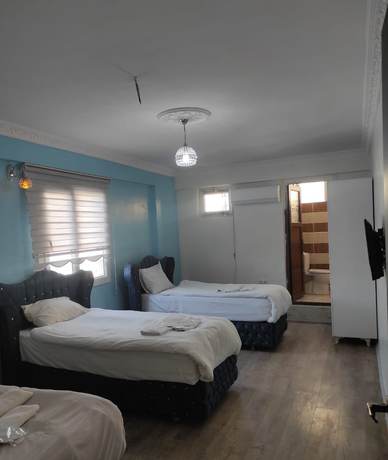 Imagen de la habitación del Emir Sultan Hotel. Foto 4