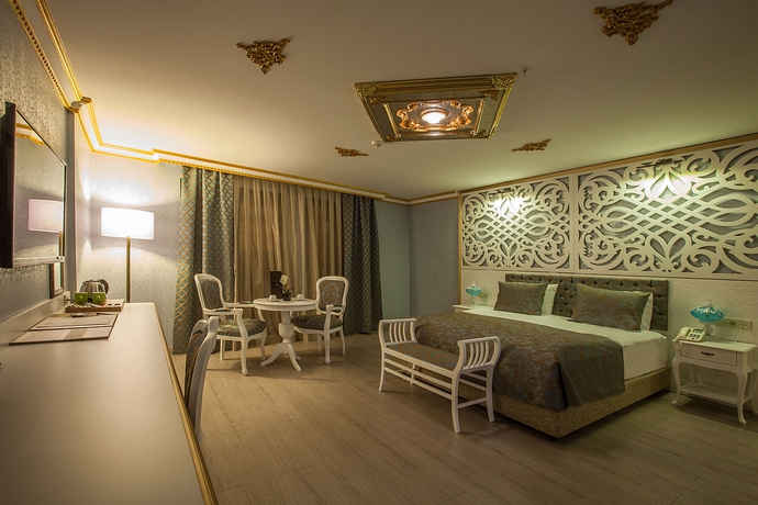 Imagen de la habitación del Empire Suite Hotel. Foto 11