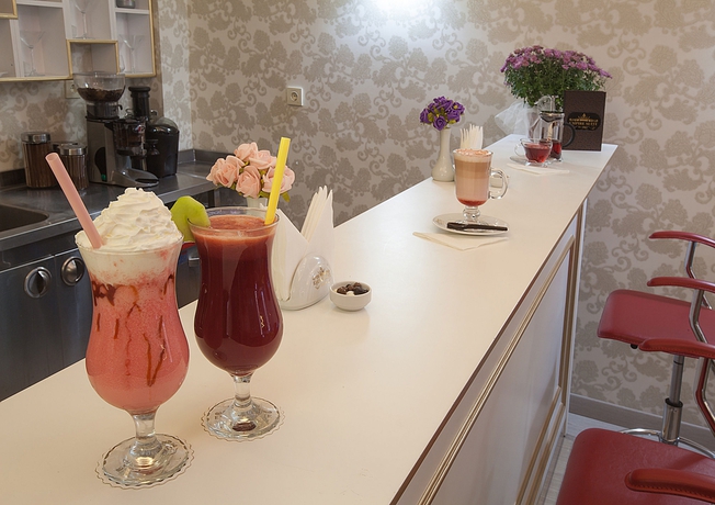 Imagen del bar/restaurante del Empire Suite Hotel. Foto 7