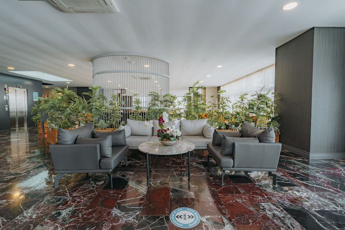 Imagen de los interiores del Empula Hotel and Residences. Foto 10