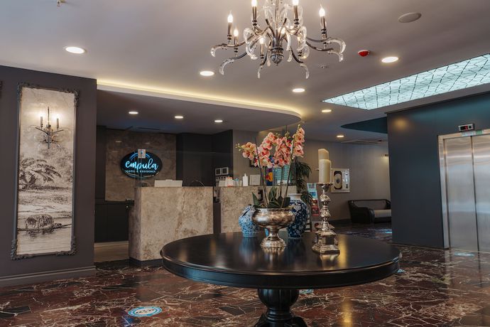 Imagen de los interiores del Empula Hotel and Residences. Foto 17
