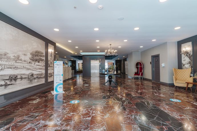 Imagen de los interiores del Empula Hotel and Residences. Foto 20