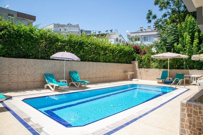 Imagen de la piscina del Enda Lara Hotel. Foto 20