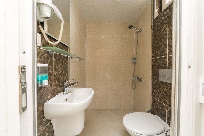 Imagen de la habitación del Enda Lara Hotel. Foto 14