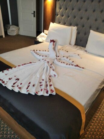 Imagen de la habitación del Eniza Hotel. Foto 10