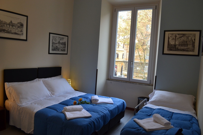 Imagen de la habitación del Enjoy Roma. Foto 4