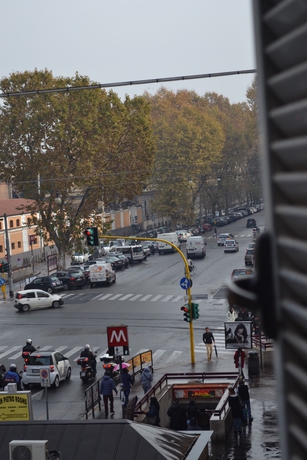 Imagen de la habitación del Enjoy Roma. Foto 5