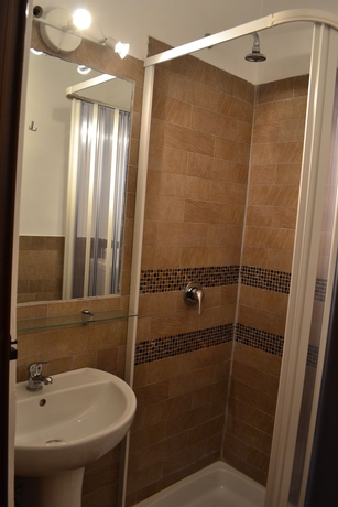 Imagen de la habitación del Enjoy Roma. Foto 7