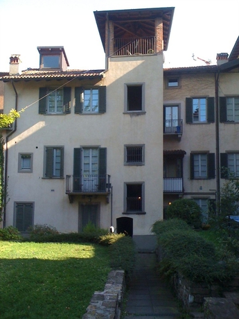 Imagen de los exteriores del Entro Le Mura. Foto 6