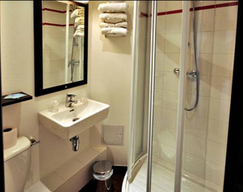 Imagen de la habitación del Enzo Hotels. Foto 7