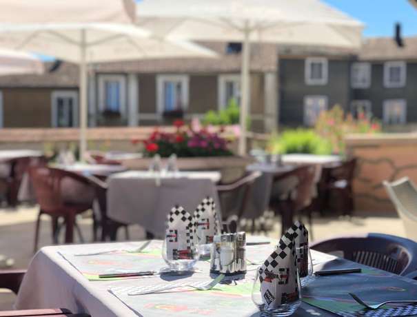Imagen de la habitación del Enzo Neufchateau By Kyriad Direct. Foto 14