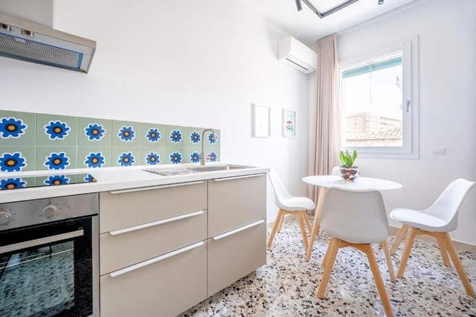 Imagen de la habitación del Eos Serenity Suites. Foto 10