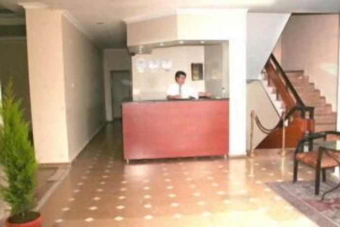 Imagen de los interiores del Epos Hotel Bakirkoy. Foto 18