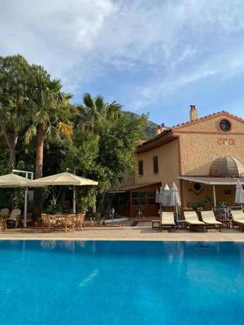 Imagen de la piscina del Era Holiday Hotel. Foto 10