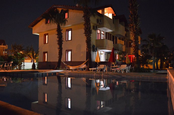 Imagen general del Erasmus Apart Hotel. Foto 1