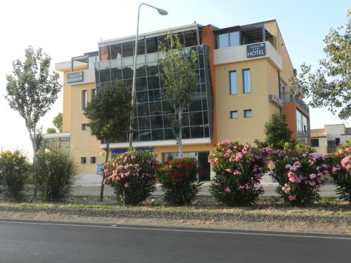 Imagen general del Erasmus Hotel. Foto 1