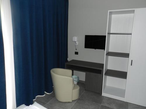 Imagen de la habitación del Erasmus Hotel. Foto 9