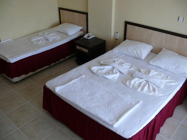 Imagen de la habitación del Erdek Benan Hotel. Foto 9