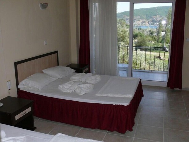 Imagen de la habitación del Erdek Benan Hotel. Foto 11