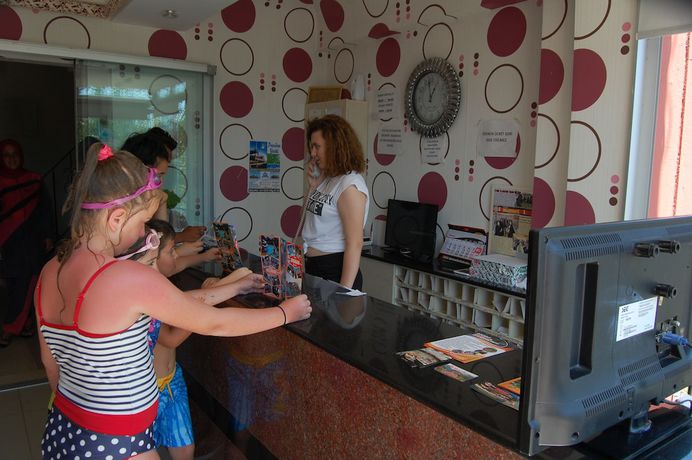 Imagen de los interiores del Erdek Benan Hotel. Foto 16