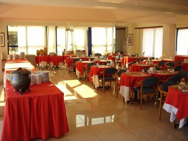 Imagen del bar/restaurante del Erdek Helin Hotel. Foto 4