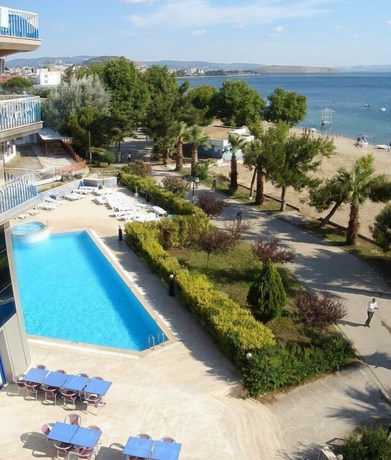 Imagen de la piscina del Erdek Helin Hotel. Foto 20