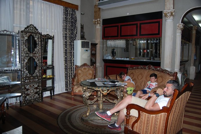 Imagen de los interiores del Erdek Sun Beach Hotel. Foto 15