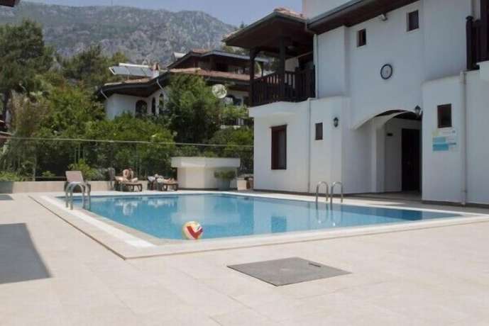 Imagen de la piscina del Erdem Hotel. Foto 19