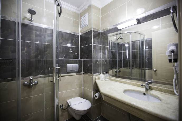 Imagen de la habitación del Ergin Hotel, Ayvalik. Foto 13