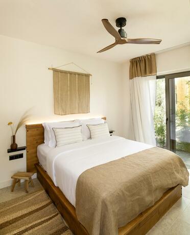 Imagen general del Ergon Beach House Nikiti. Foto 18