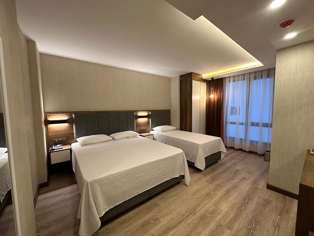 Imagen de la habitación del Erom Otel. Foto 2
