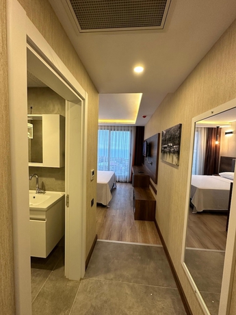 Imagen de la habitación del Erom Otel. Foto 6