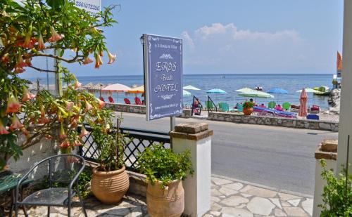 Imagen de la habitación del Eros Beach Hotel. Foto 5