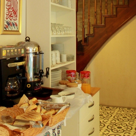 Imagen del bar/restaurante del Ersari Hotel. Foto 3