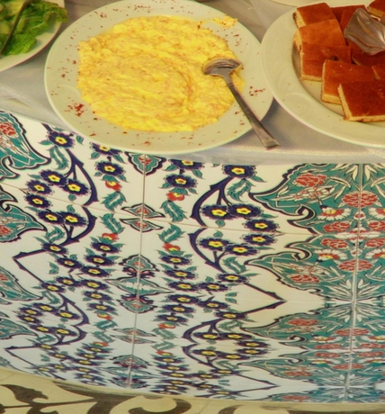 Imagen del bar/restaurante del Ersari Hotel. Foto 5