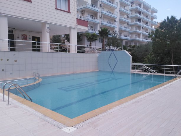 Imagen de la piscina del Eser Apart Hotel. Foto 15