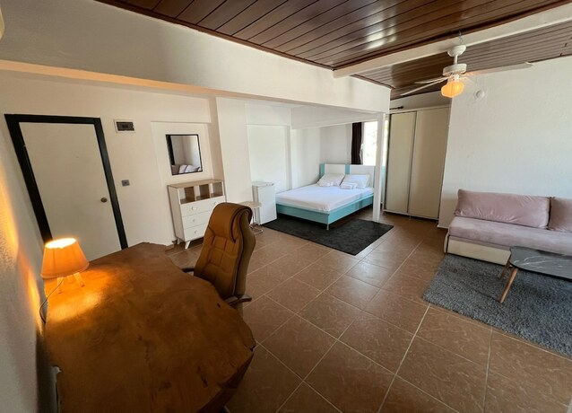 Imagen de la habitación del Esmana Otel. Foto 17