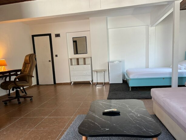Imagen de la habitación del Esmana Otel. Foto 19