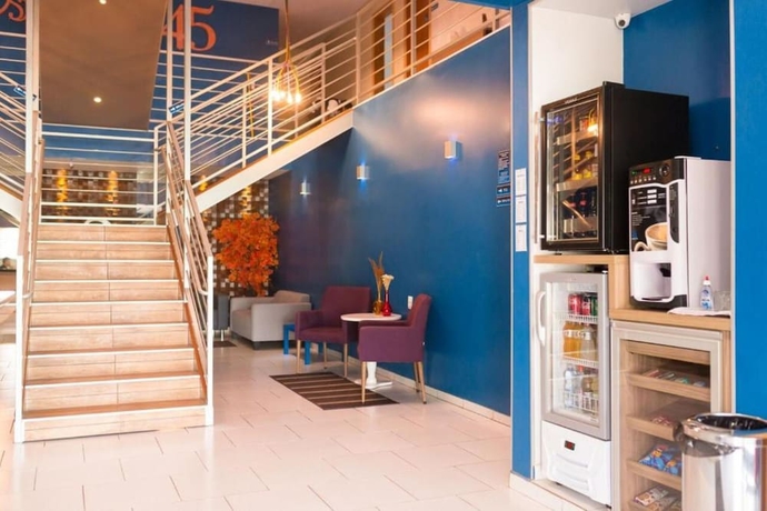 Imagen de los interiores del Espa&ccedil;o 345 Hotel. Foto 14