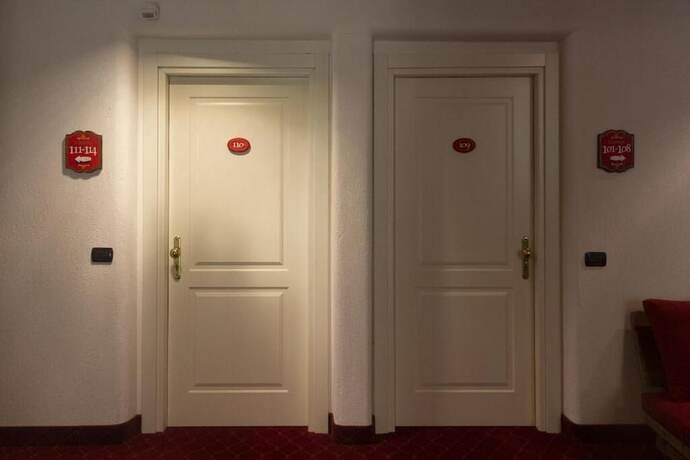 Imagen de la habitación del Essenza Hotel. Foto 6