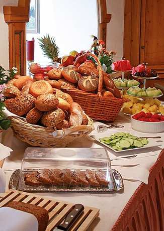 Imagen del bar/restaurante del Estudio - Landhotel Sonnenfeld. Foto 9